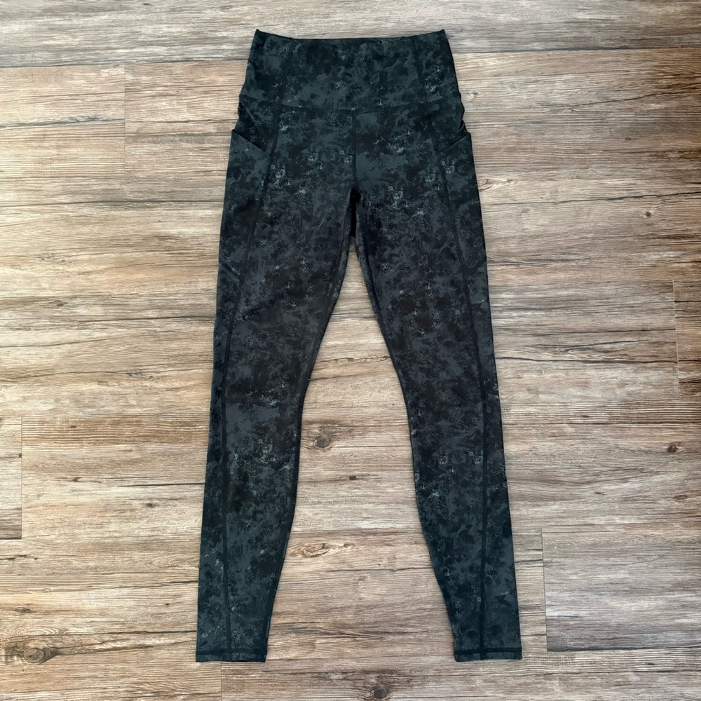 Fabletics Oasis PureLux High-Waisted Leggings with side pockets Black Marble S